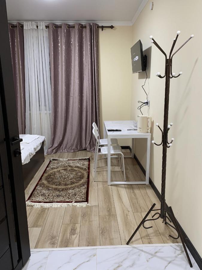 Adi Hotel Бішкек Екстер'єр фото